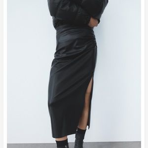 Zara faux leather midi skirt, size S